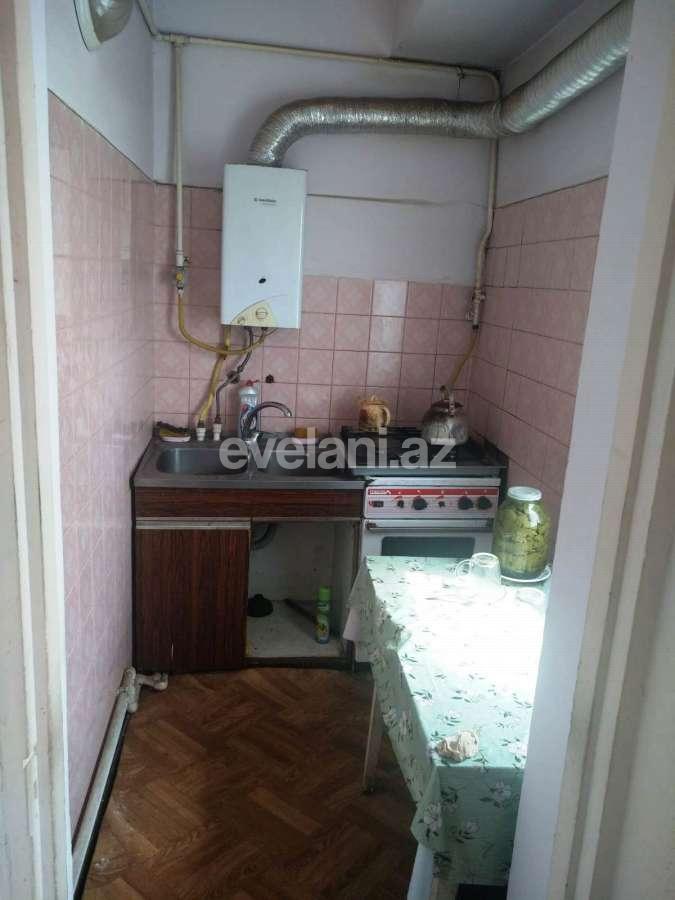 Satılır, köhnə tikili, 4 otaqlı, 110 m², Bakı, Yasamal r, Yasamal q.