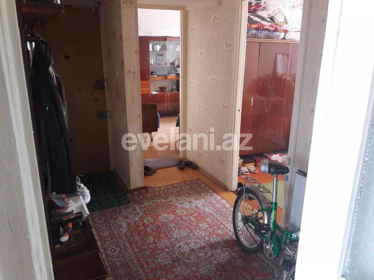 Satılır, köhnə tikili, 4 otaqlı, 100 m², Bakı, Binəqədi r, 8-ci mikrorayon q.