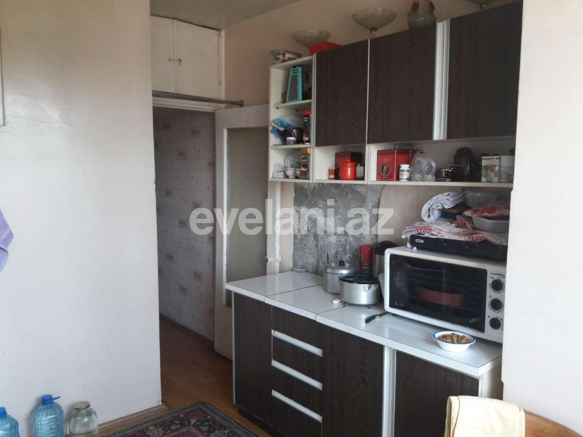 Satılır, köhnə tikili, 4 otaqlı, 100 m², Bakı, Binəqədi r, 8-ci mikrorayon q.