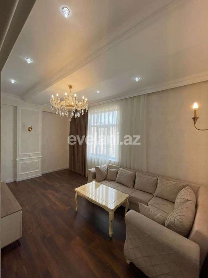 Kirayə verilir, yeni tikili, 3 otaqlı, 102 m², Bakı, 28 may m.