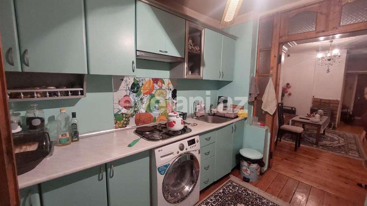Продаётся, вторичка, 4-комнаты, 85 m², Баку, Бинагадинский r, 7-й микрорайон p, Азадлыг проспекти m.