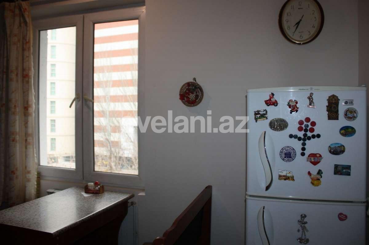 Rent, old building, 3 room, 75 m², Baku, Nasimi r, 28 may m.