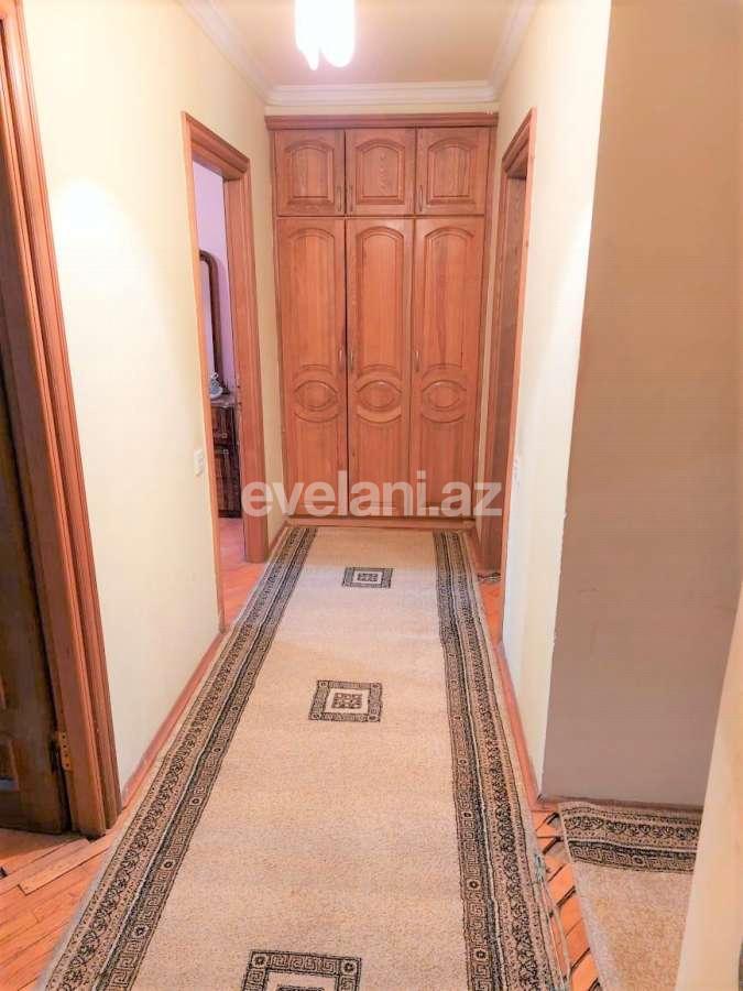 Satılır, köhnə tikili, 3 otaqlı, 90 m², Bakı, Nizami r, 8-ci kilometr q, Neftçilər m.