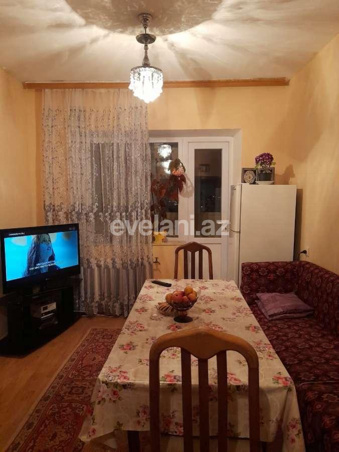 Продаётся, вторичка, 4-комнаты, 100 m², Баку, Бинагадинский r, 8-й микрорайон p, Азадлыг проспекти m.