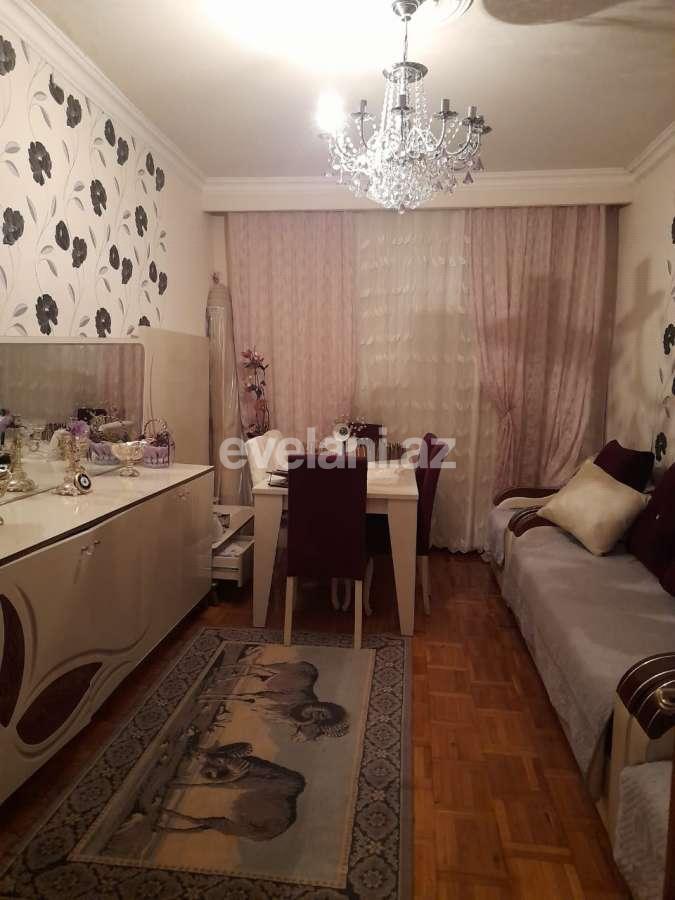 Продаётся, вторичка, 4-комнаты, 100 m², Баку, Бинагадинский r, 8-й микрорайон p, Азадлыг проспекти m.