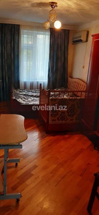 Satılır, köhnə tikili, 3 otaqlı, 75 m², Bakı, Yasamal r, İnşaatçılar m.