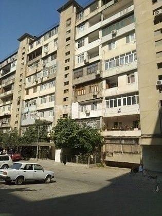 Sale, old building, 2 room, 60 m², Baku, Binagadi r, 8-th microdistrict d, Azadlig prospekti m.