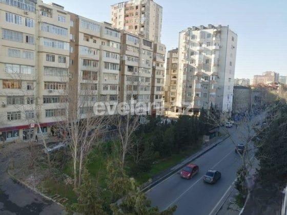 Sale, old building, 2 room, 60 m², Baku, Binagadi r, 8-th microdistrict d, Azadlig prospekti m.