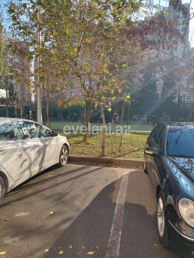 Satılır, köhnə tikili, 3 otaqlı, 80 m², Bakı, Nizami r, Həzi Aslanov m.