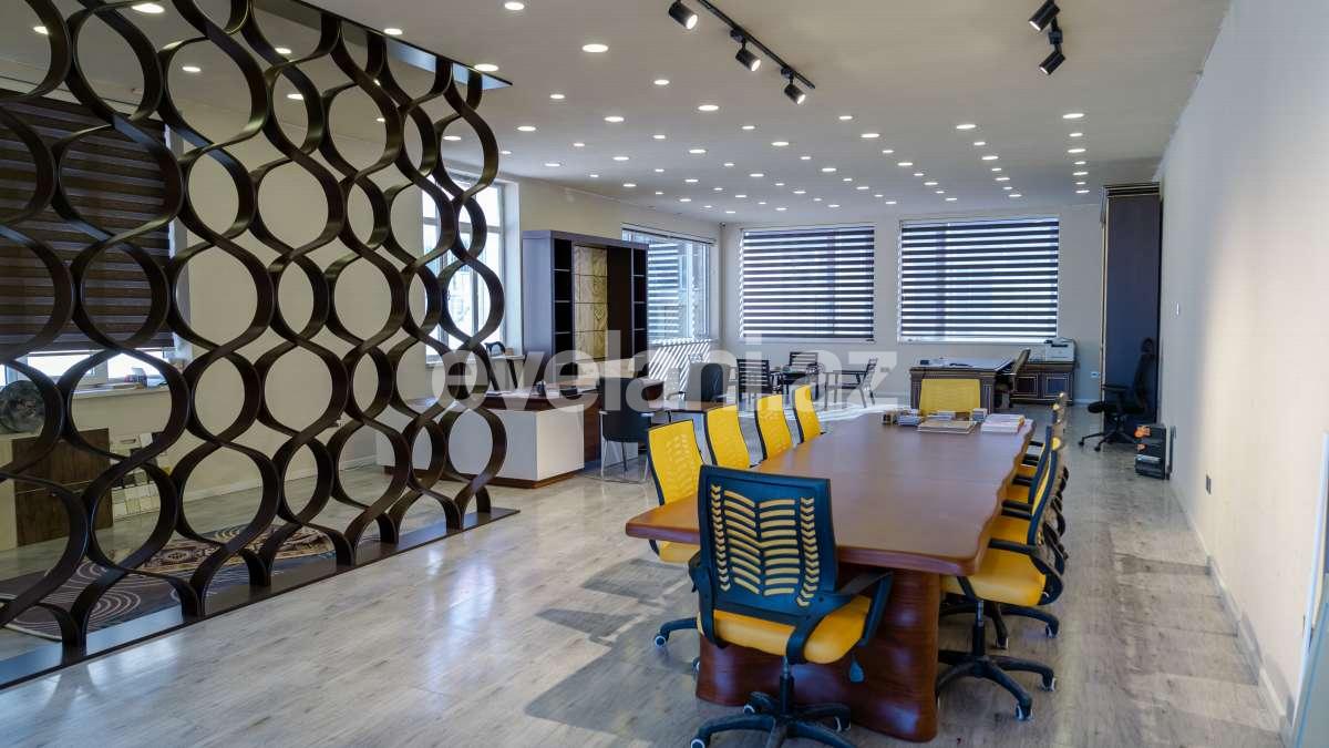 Satılır, obyekt, 2200 m², Bakı, Abşeron r.