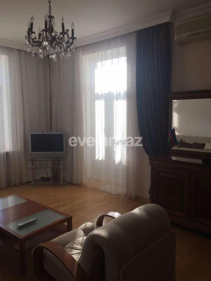 Satılır, köhnə tikili, 3 otaqlı, 80 m², Bakı, Səbail r.