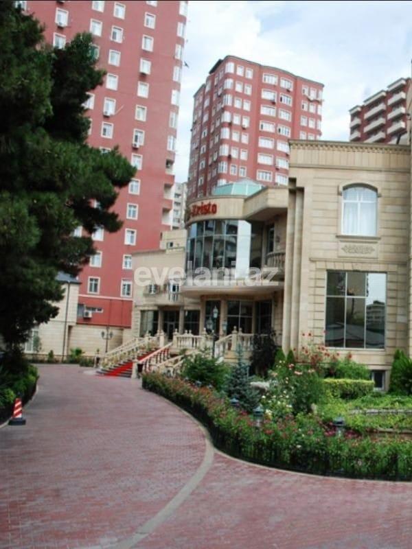 Sale, new building, 3 room, 155 m², Baku, Binagadi r, 8-th microdistrict d, Azadlig prospekti m.