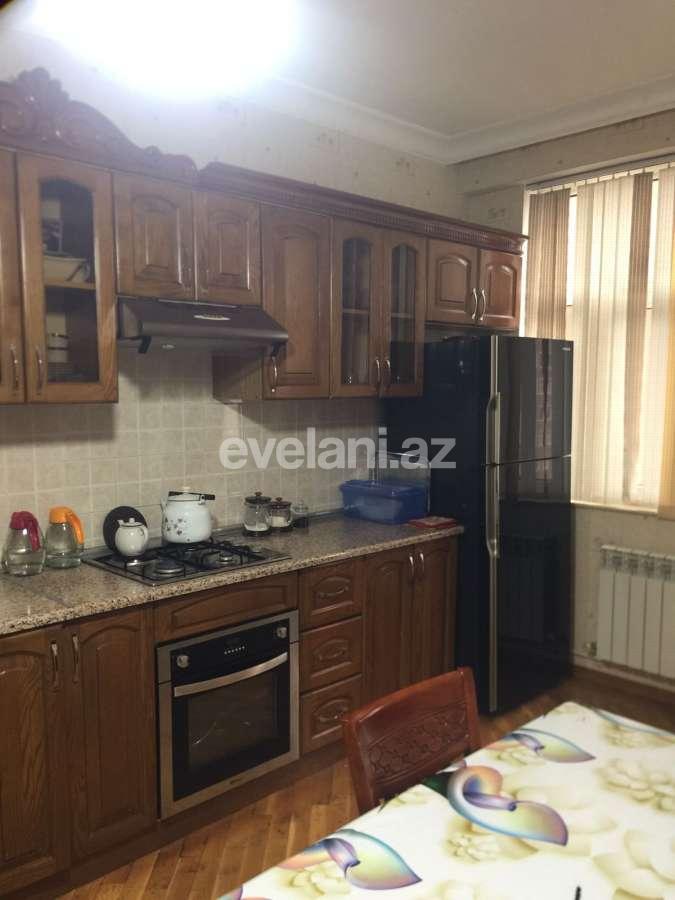 Satılır, yeni tikili, 4 otaqlı, 190 m², Bakı, Binəqədi r, 8-ci mikrorayon q, Azadlıq prospekti m.