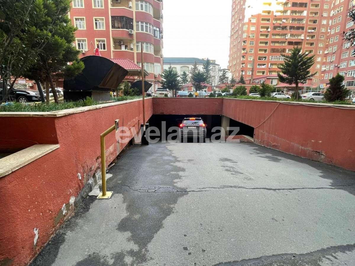 Satılır, yeni tikili, 4 otaqlı, 190 m², Bakı, Binəqədi r, 8-ci mikrorayon q, Azadlıq prospekti m.