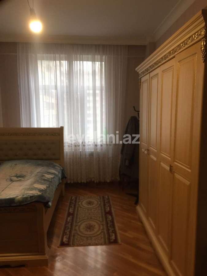 Satılır, yeni tikili, 4 otaqlı, 190 m², Bakı, Binəqədi r, 8-ci mikrorayon q, Azadlıq prospekti m.