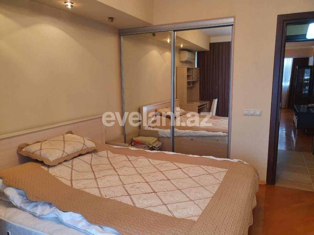 Rent, old building, 4 room, 100 m², Baku, Sabail r, Sahil m.
