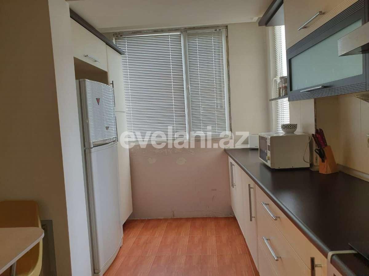 Rent, old building, 4 room, 100 m², Baku, Sabail r, Sahil m.