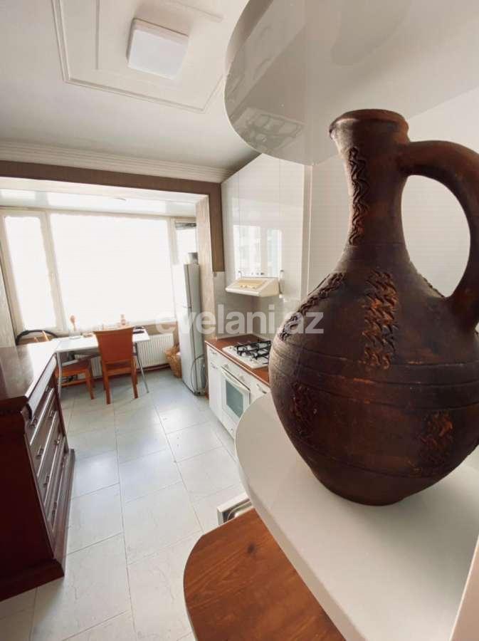 Kirayə verilir, köhnə tikili, 2 otaqlı, 66 m², Bakı, Yasamal r, Elmlər Akademiyası m.