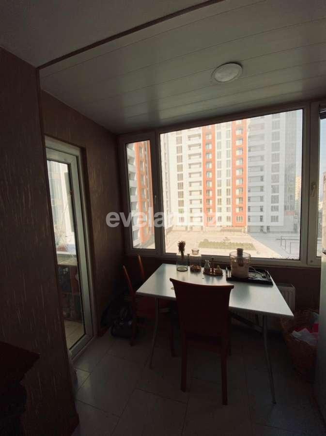 Kirayə verilir, köhnə tikili, 2 otaqlı, 66 m², Bakı, Yasamal r, Elmlər Akademiyası m.