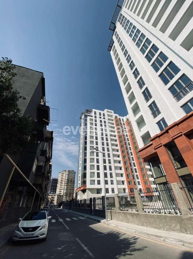 Kirayə verilir, köhnə tikili, 2 otaqlı, 66 m², Bakı, Yasamal r, Elmlər Akademiyası m.