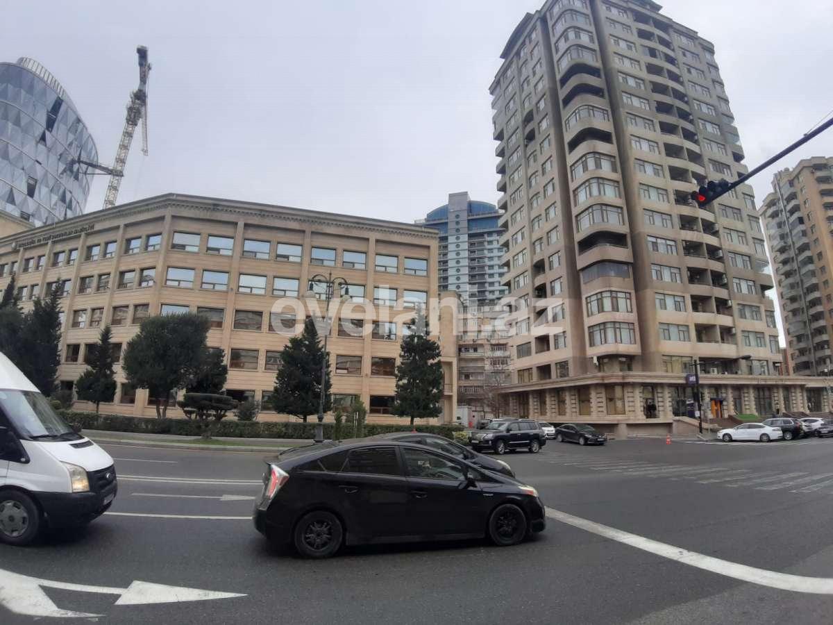 Satılır, yeni tikili, 2 otaqlı, 75 m², Bakı, Yasamal r, Elmlər Akademiyası m.