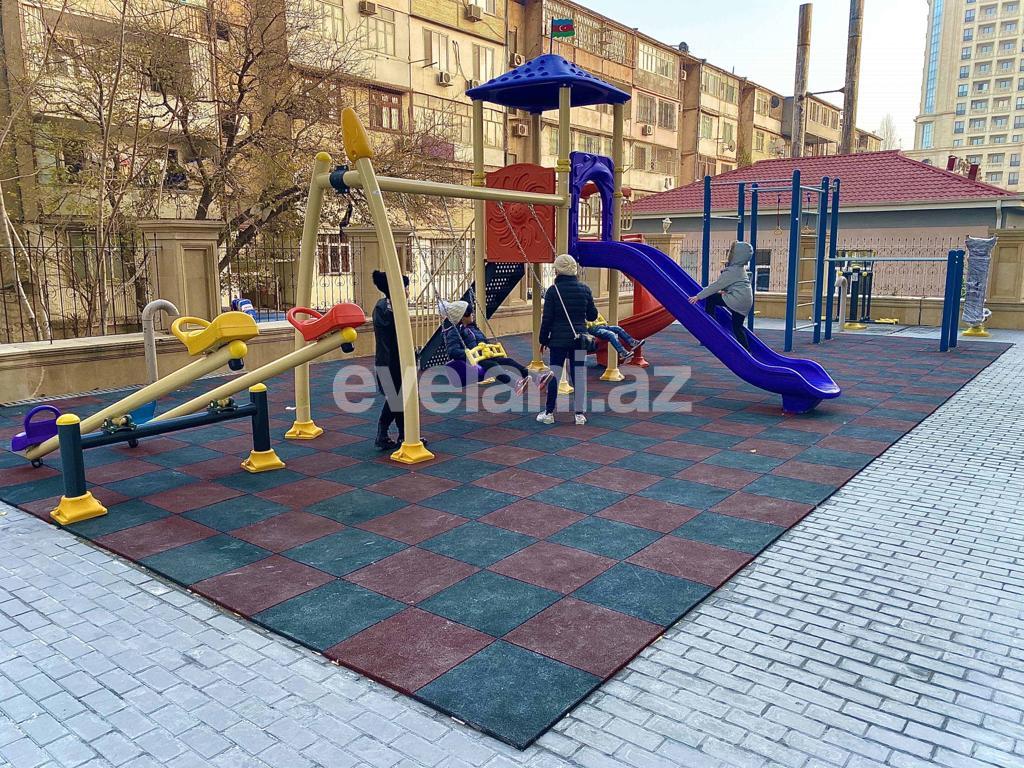 Satılır, yeni tikili, 3 otaqlı, 160 m², Bakı, Yasamal r, Memar Əcəmi m.