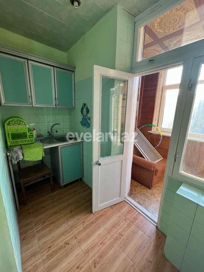 Satılır, köhnə tikili, 2 otaqlı, 60 m², Bakı, Yasamal r, Nizami m.