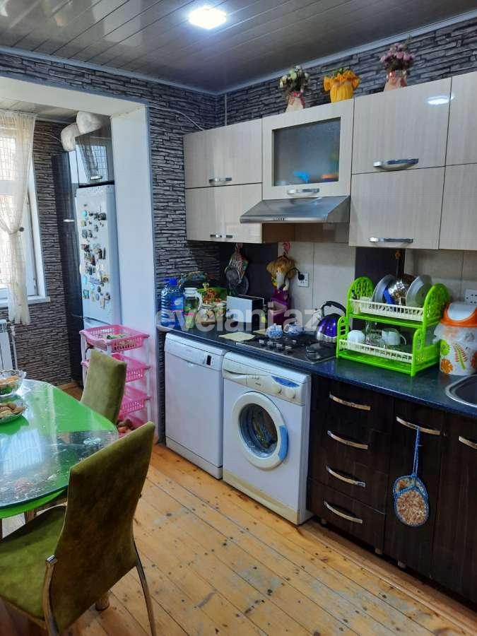 Satılır, köhnə tikili, 33 otaqlı, 82 m², Bakı, Xətai r, Əhmədli q, Əhmədli m.