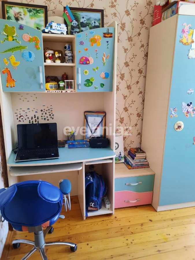 Satılır, köhnə tikili, 33 otaqlı, 82 m², Bakı, Xətai r, Əhmədli q, Əhmədli m.