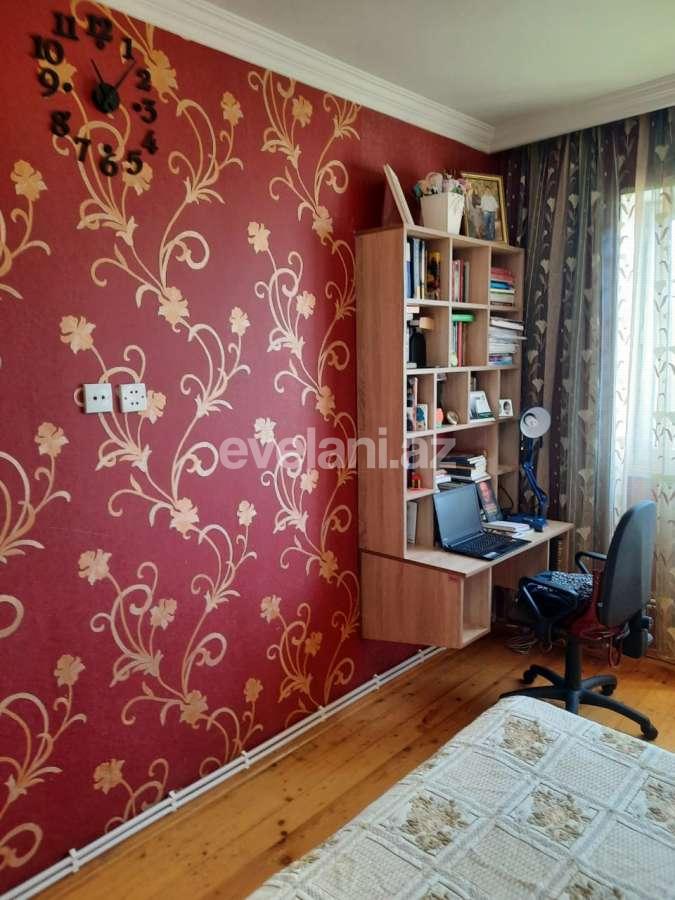 Satılır, köhnə tikili, 33 otaqlı, 82 m², Bakı, Xətai r, Əhmədli q, Əhmədli m.