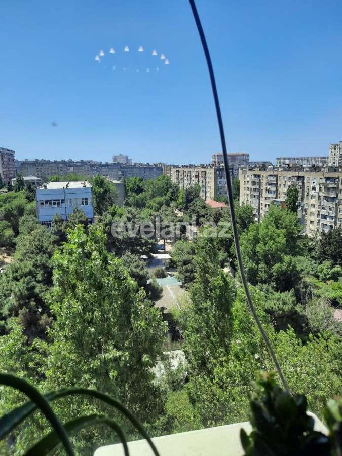 Satılır, köhnə tikili, 33 otaqlı, 82 m², Bakı, Xətai r, Əhmədli q, Əhmədli m.