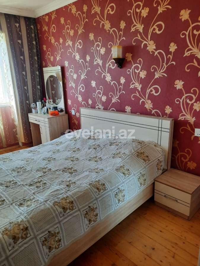 Satılır, köhnə tikili, 33 otaqlı, 82 m², Bakı, Xətai r, Əhmədli q, Əhmədli m.