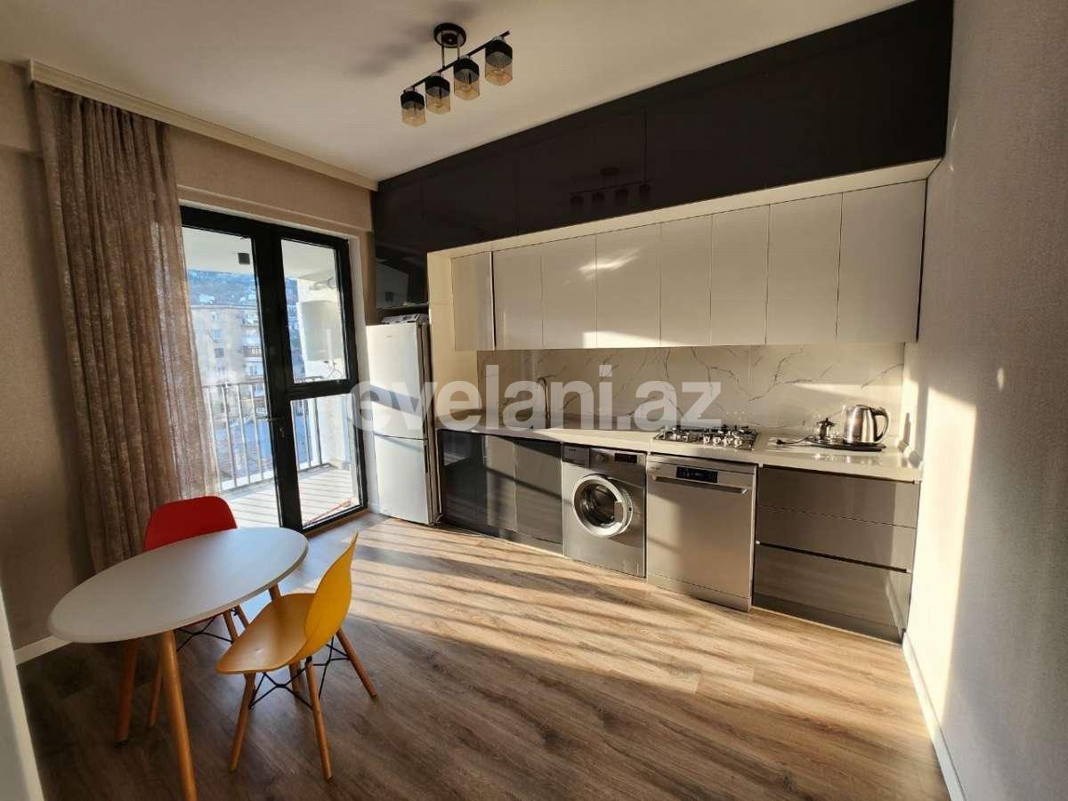 Kirayə verilir, yeni tikili, 2 otaqlı, 77 m², Bakı, Səbail r, Bayıl q.