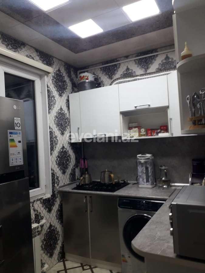 Satılır, köhnə tikili, 2 otaqlı, 50 m², Bakı, Nəsimi r, 3-cü mikrorayon q, Memar Əcəmi m.