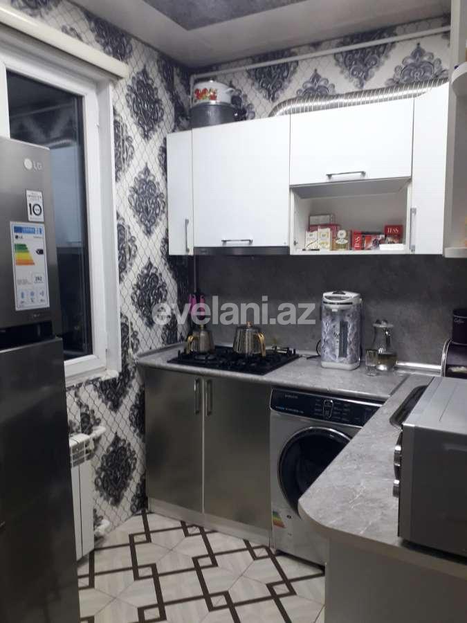 Satılır, köhnə tikili, 2 otaqlı, 50 m², Bakı, Nəsimi r, 3-cü mikrorayon q, Memar Əcəmi m.