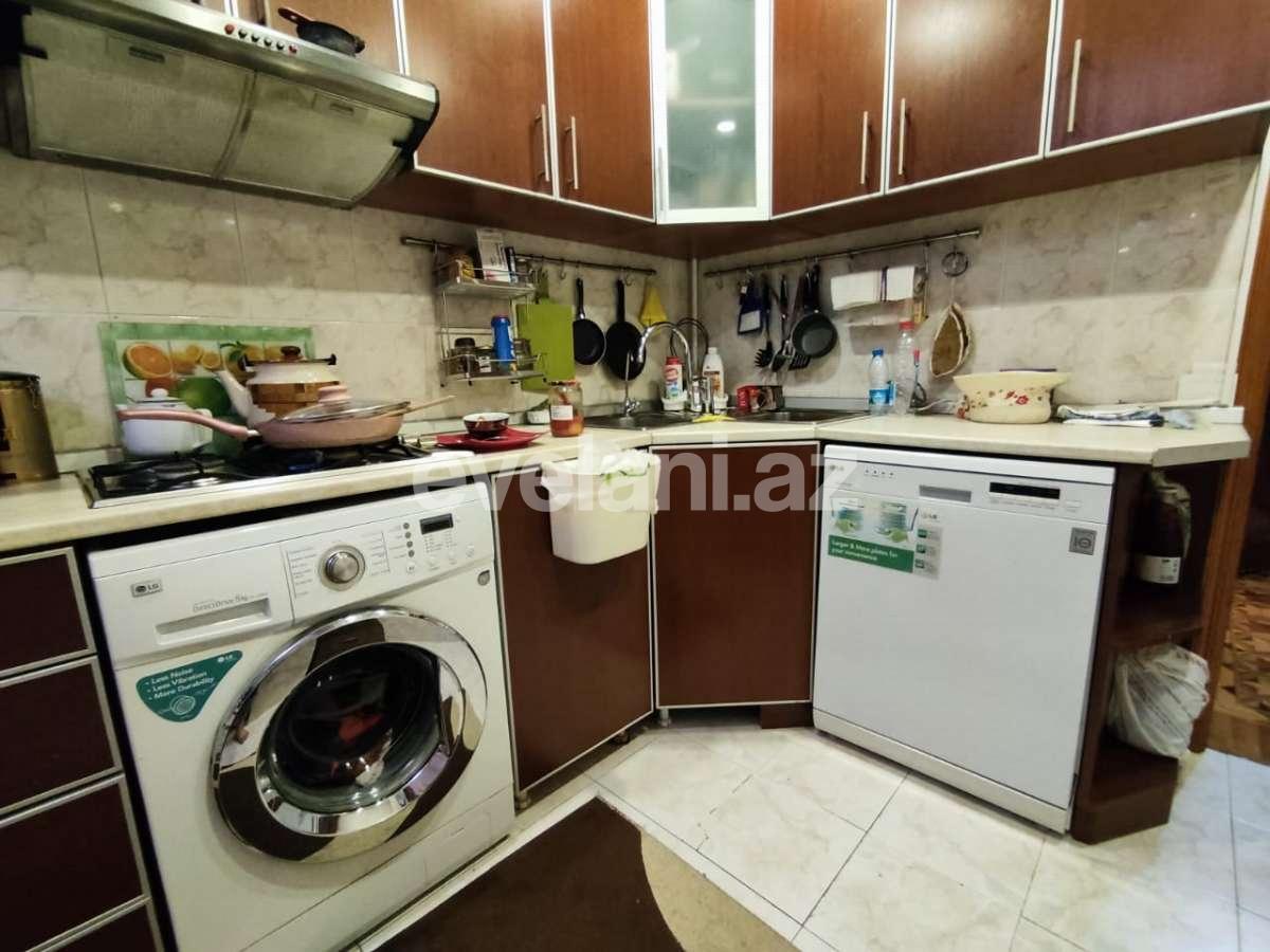 Продаётся, вторичка, 3-комнаты, 70 m², Баку, Ясамальский r, Элмляр Академиясы m.