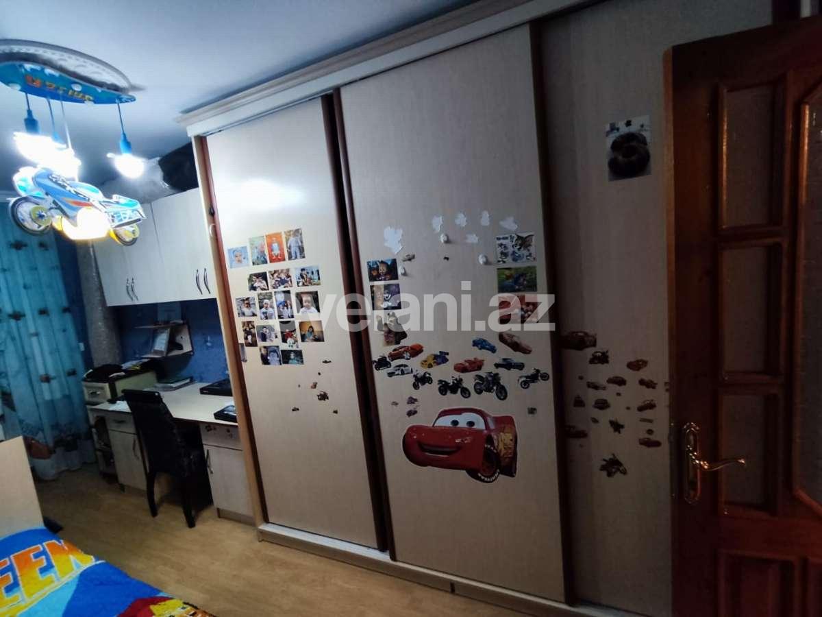 Продаётся, вторичка, 3-комнаты, 70 m², Баку, Ясамальский r, Элмляр Академиясы m.
