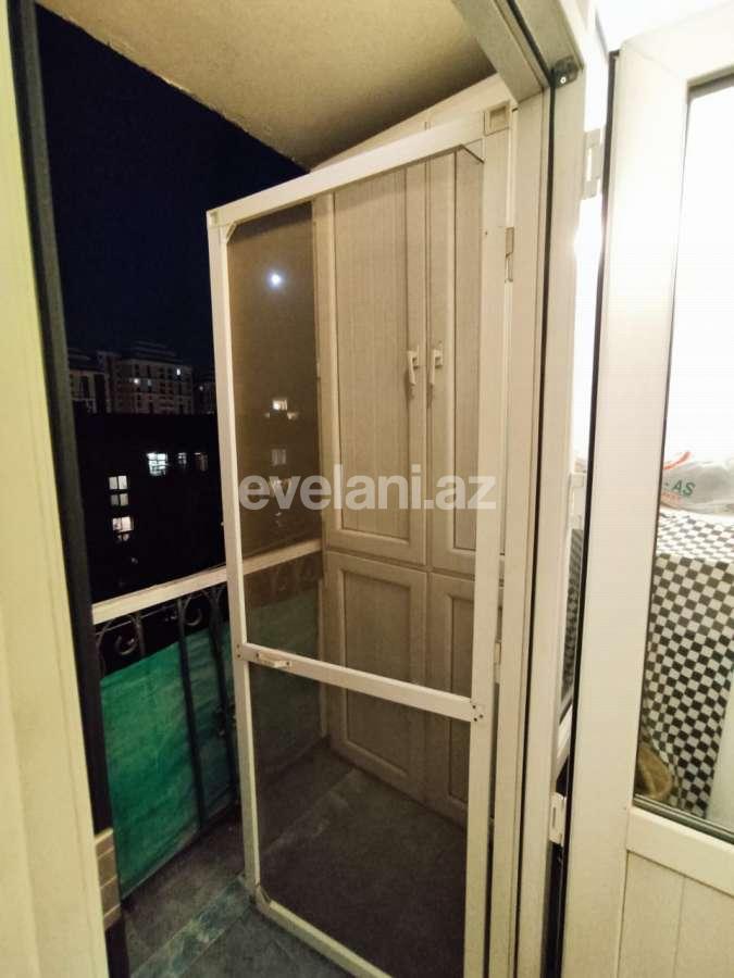 Продаётся, вторичка, 3-комнаты, 70 m², Баку, Ясамальский r, Элмляр Академиясы m.