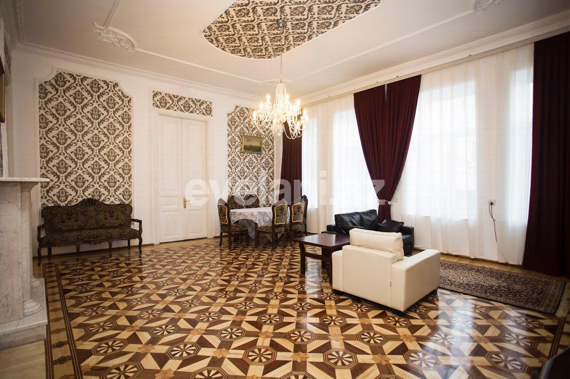 Satılır, köhnə tikili, 4 otaqlı, 150 m², Bakı, Nəsimi r, 28 may m.