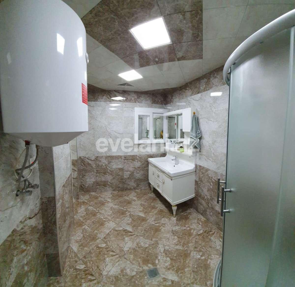 Satılır, yeni tikili, 3 otaqlı, 107 m², Bakı, Nizami r, 8-ci kilometr q, Xalqlar Dostluğu m.