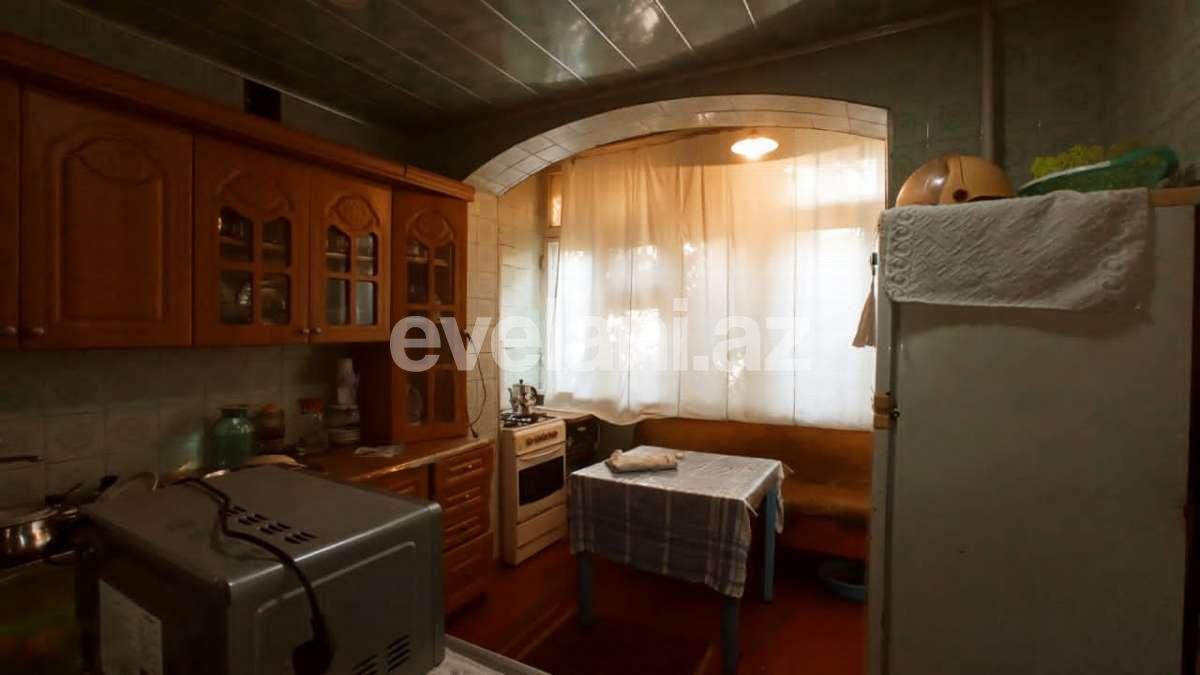 Satılır, köhnə tikili, 4 otaqlı, 110 m², Bakı, Xətai r, Əhmədli m.
