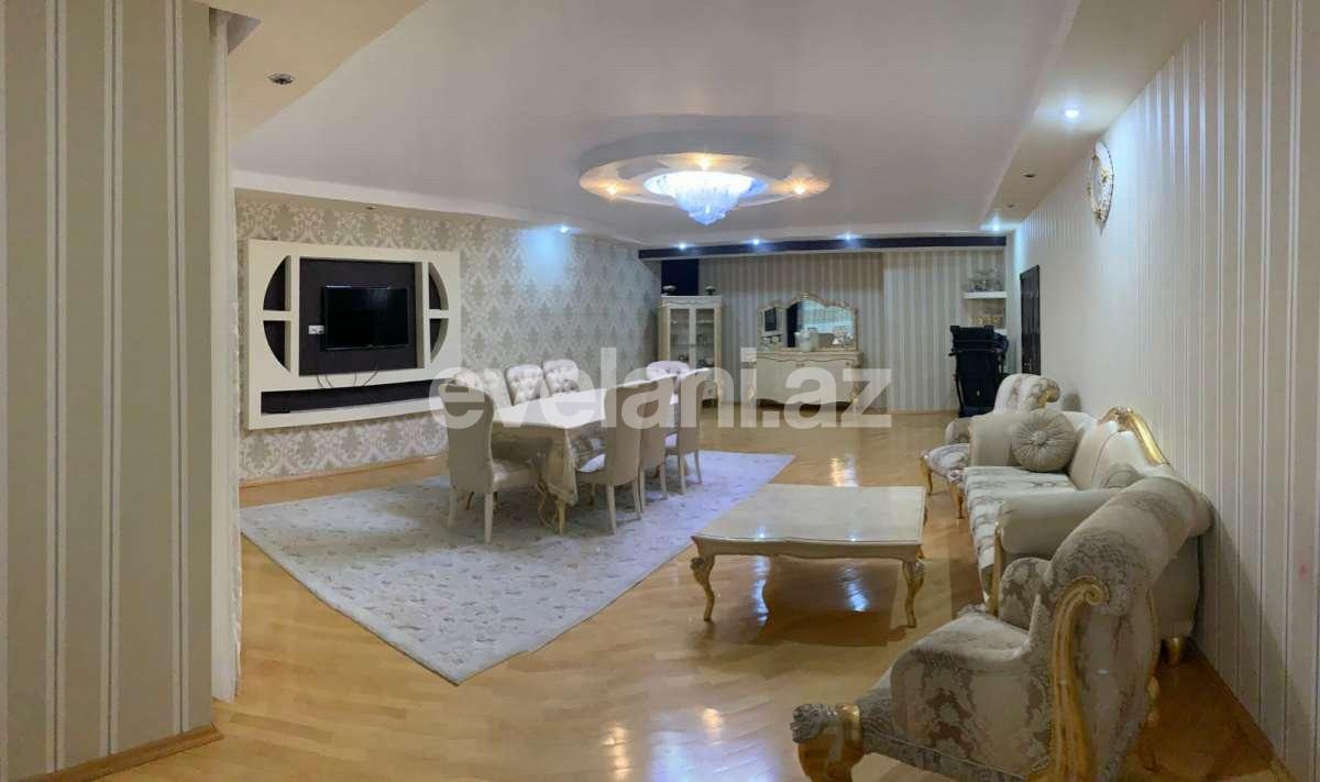 Satılır, yeni tikili, 4 otaqlı, 180 m², Bakı, Binəqədi r, 8-ci mikrorayon q.