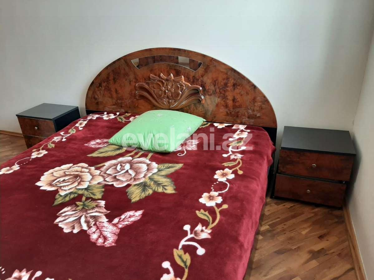 Kirayə verilir, köhnə tikili, 3 otaqlı, 130 m², Bakı, Səbail r, Sahil m.