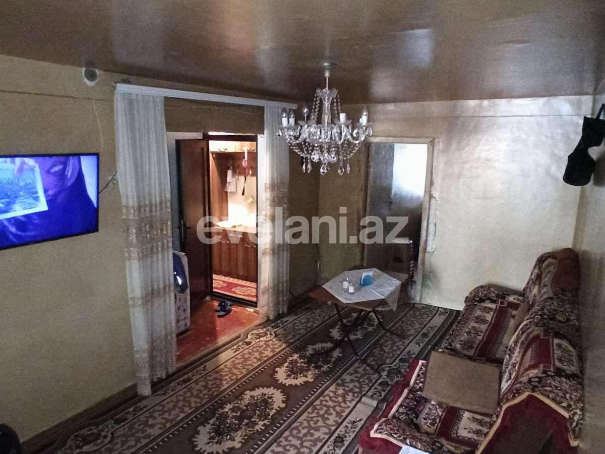 Satılır, köhnə tikili, 3 otaqlı, 50 m², Sumqayıt, 5-ci mikrorayon r.