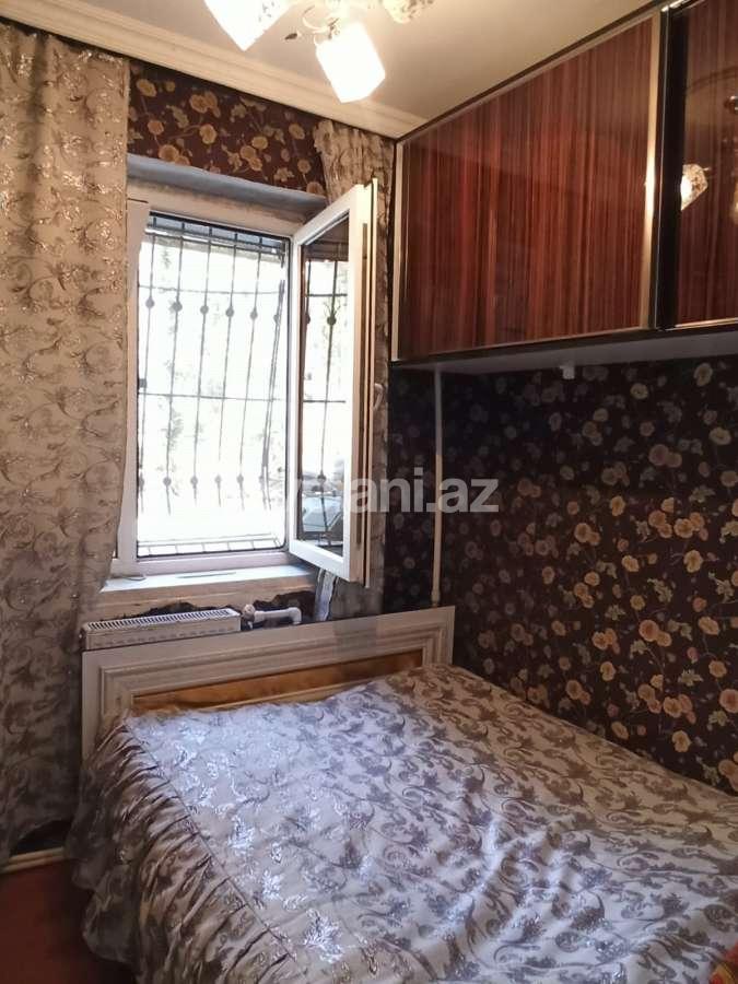 Satılır, köhnə tikili, 3 otaqlı, 50 m², Sumqayıt, 5-ci mikrorayon r.