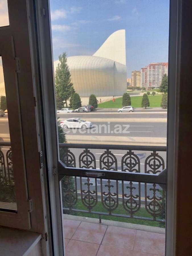 Satılır, köhnə tikili, 3 otaqlı, 85 m², Bakı, Nərimanov r, Nəriman Nərimanov m.