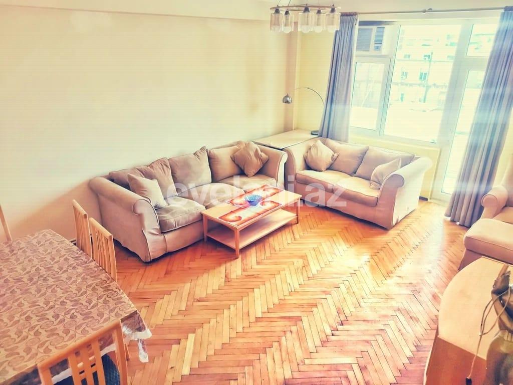 Сдаётся, вторичка, 3-комнаты, 105 m², Баку, Сабаильский r, Ичери Шехер m.