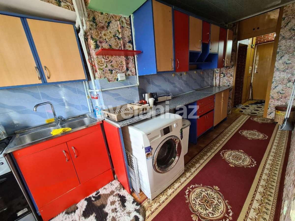 Rent, old building, 3 room, 80 m², Baku, Yasamal r, Icheri Sheher m.