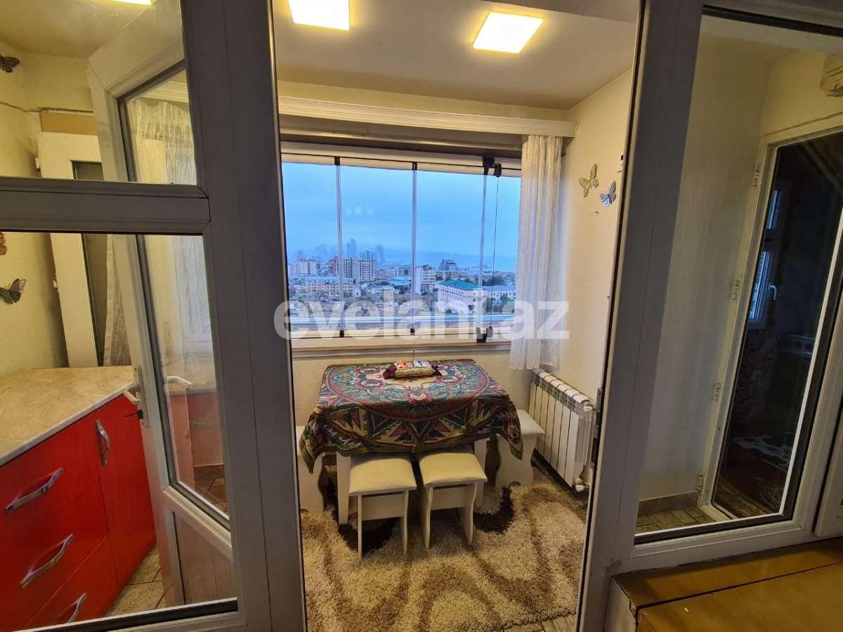 Rent, old building, 3 room, 80 m², Baku, Yasamal r, Icheri Sheher m.