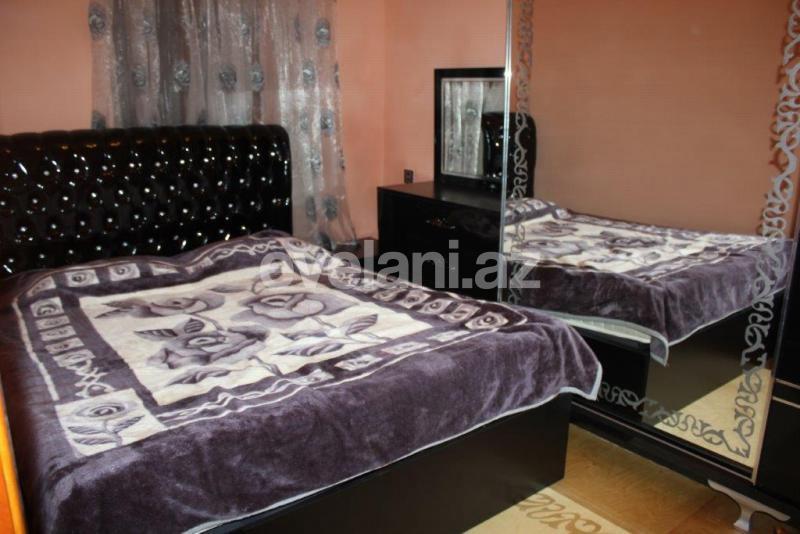 Kirayə verilir, köhnə tikili, 2 otaqlı, 60 m², Bakı, Səbail r, Sahil m.